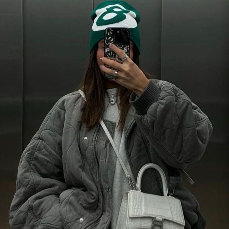 Jachetă bomber Lucy – Combinați stilul și confortul în viața de zi cu zi